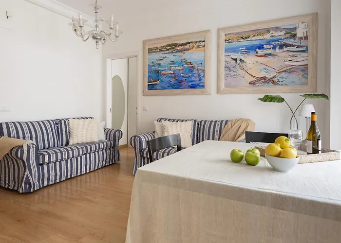 Lets Holidays Centric Apartment In Barcelona
